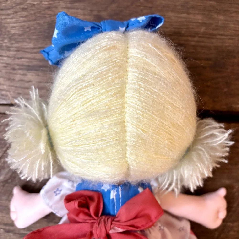 Vintage 1988 Applause Precious Moments Dolls of the Month Julie American Theme‎